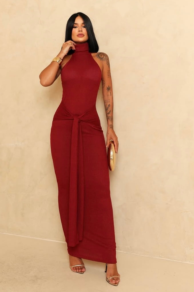 Vestido Gola Alta com Amarração – Tecido Canelado Marsala
