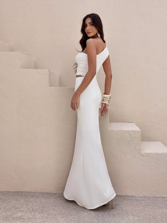 Conjunto Poliamida – Top Assimétrico + Saia Longa OFF