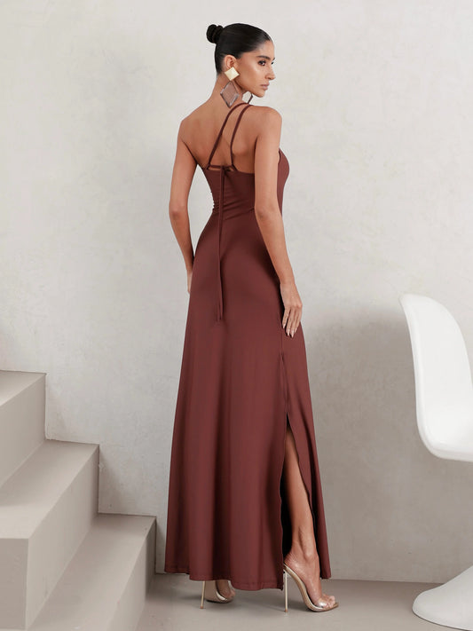 Vestido Longo em Poliamida Um Ombro Só Marrom