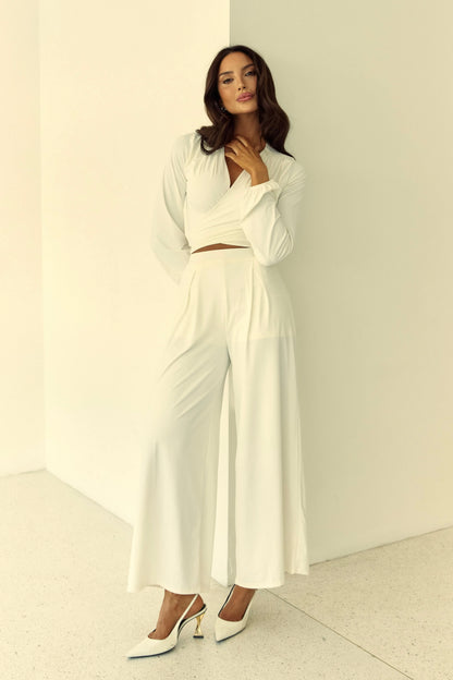 Conjunto Poliamida Cropped Nó Manga Longa e Calça Pantalona OFF