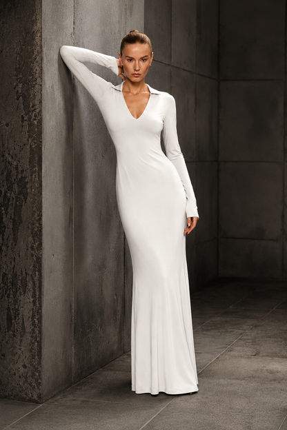Vestido Longo Off com Gola e Decote V em Poliamida