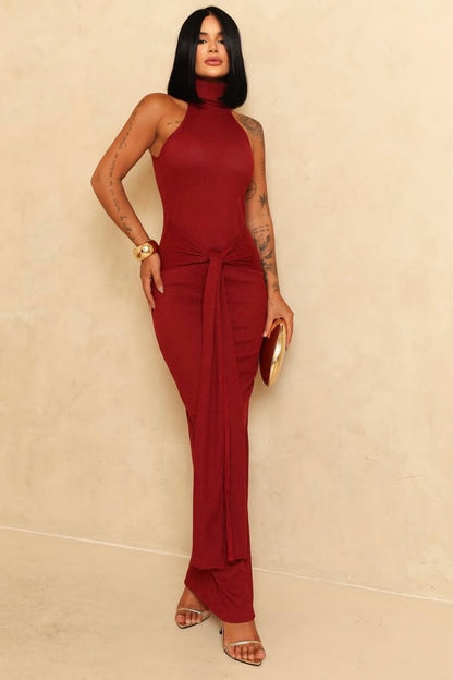 Vestido Gola Alta com Amarração – Tecido Canelado Marsala