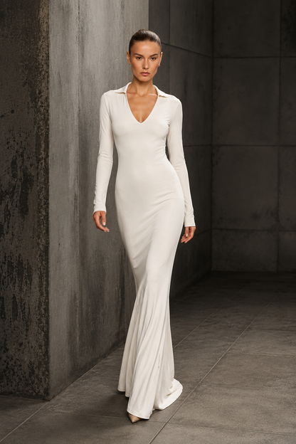 Vestido Longo Off com Gola e Decote V em Poliamida