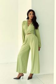 Conjunto Poliamida Cropped Nó Manga Longa e Calça Pantalona Verde