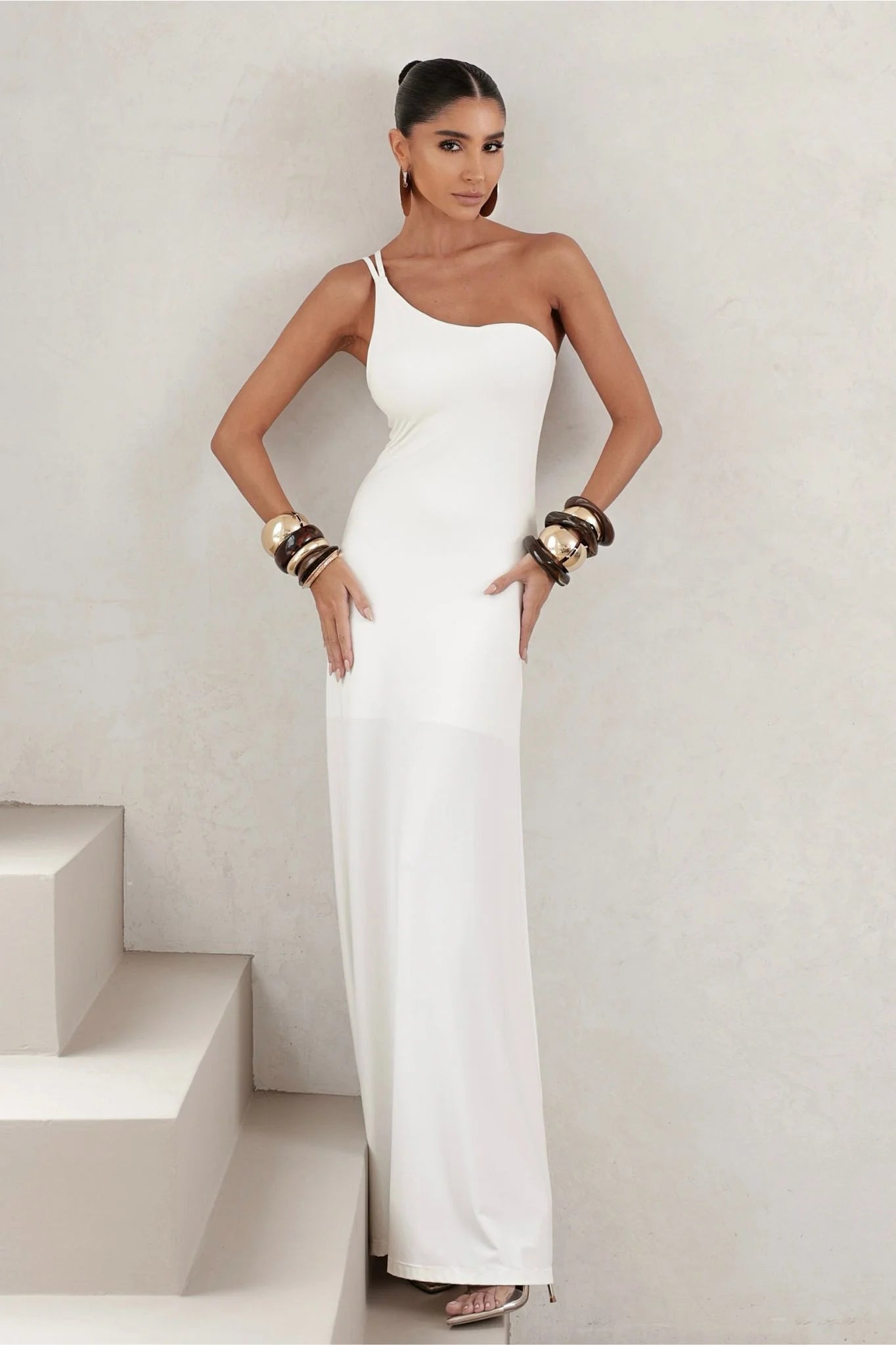 Vestido Longo em Poliamida Um Ombro Só Off