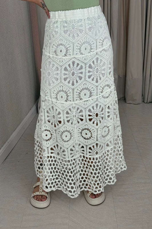 Saia Midi em Crochê Boho Chic Branco