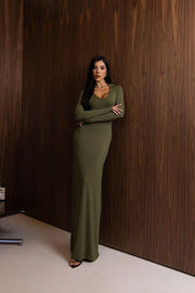 Vestido Longo Militar com Gola e Decote V em Poliamida