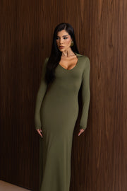 Vestido Longo Militar com Gola e Decote V em Poliamida