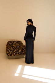 Vestido Longo Preto com Gola e Decote V em Poliamida
