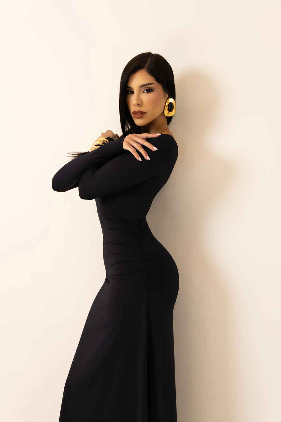 Vestido Longo Preto com Gola Redonda em Poliamida
