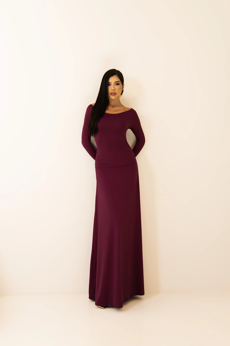 Vestido Longo Uva com Gola Redonda em Poliamida