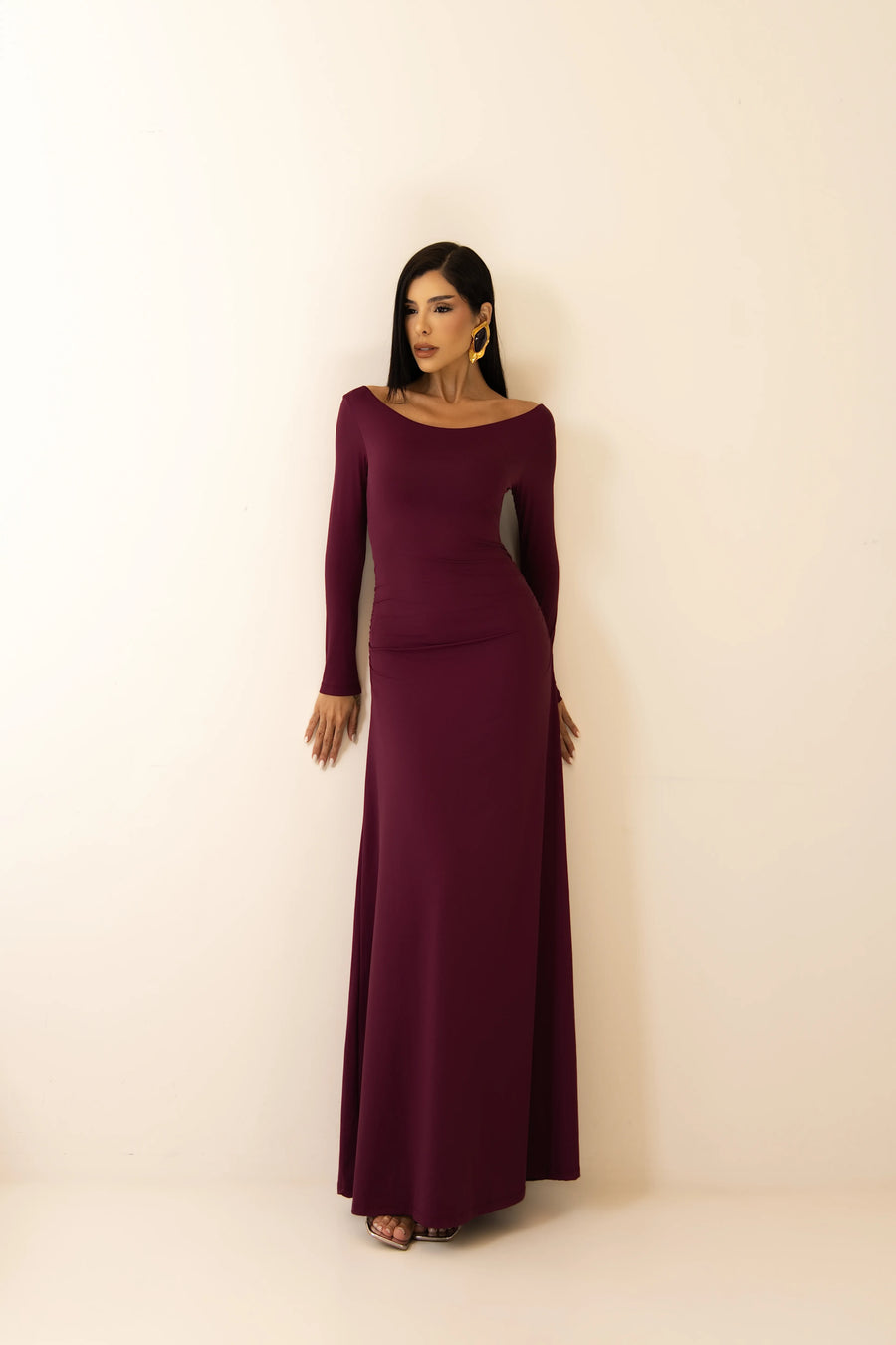 Vestido Longo Uva com Gola Redonda em Poliamida