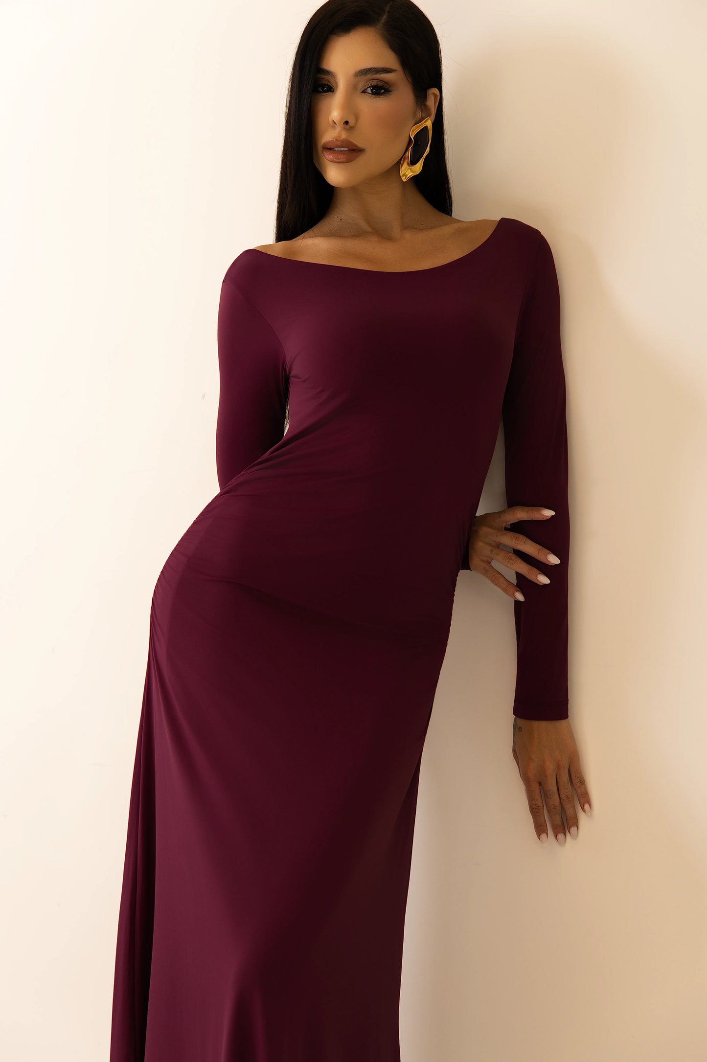 Vestido Longo Uva com Gola Redonda em Poliamida
