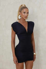 Vestido Curto Drapeado Ombreira em Poliamida Preto