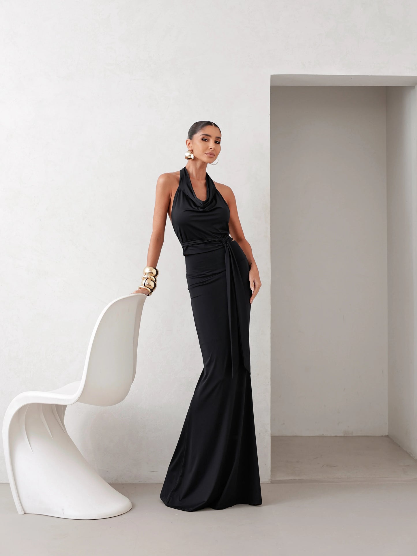 Conjunto Poliamida Cropped Degagê e Saia Longa Preto