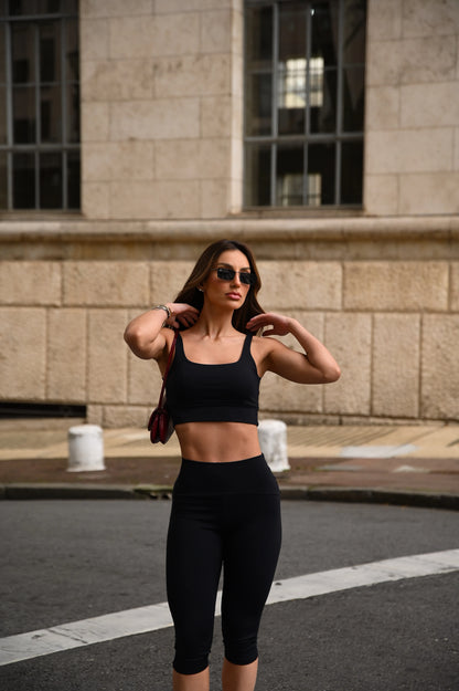 Calça Capri Sculpt – Preto