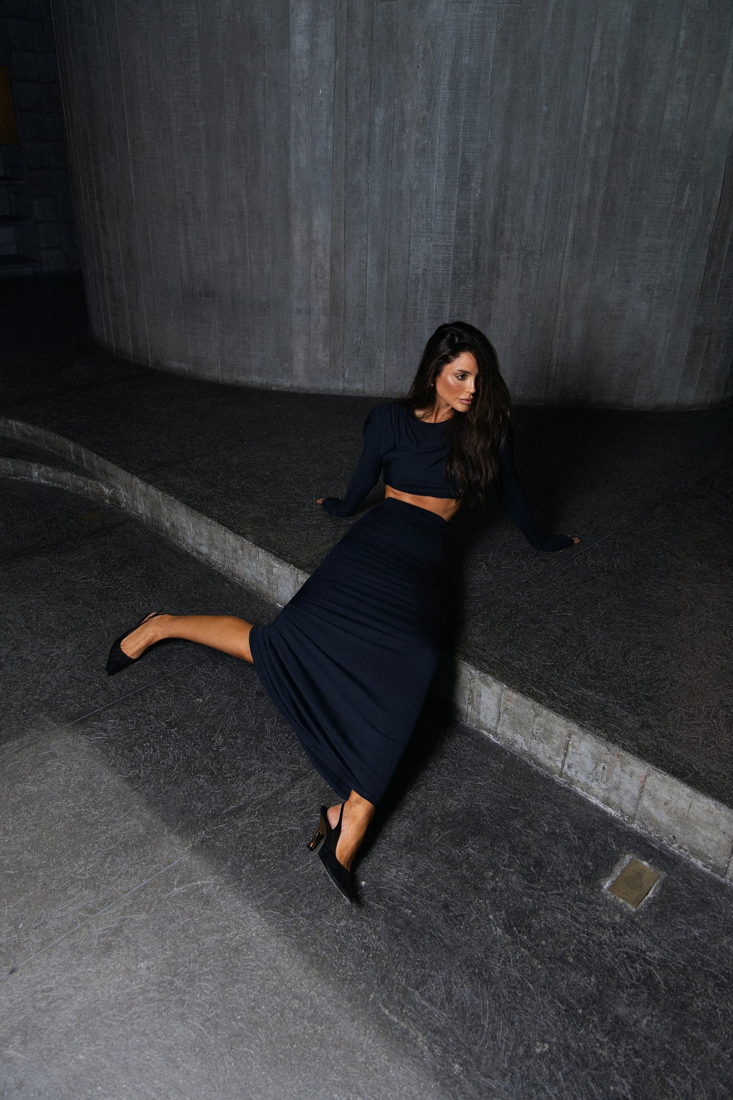 Conjunto Poliamida Cropped Manga Longa e Saia Longa Preto