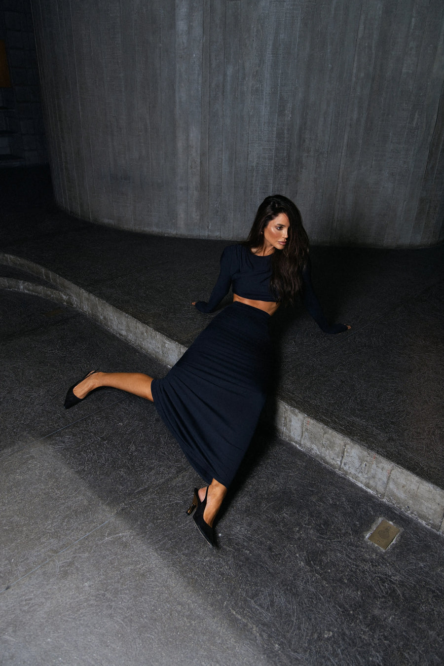 Conjunto Poliamida Cropped Manga Longa e Saia Longa Preto